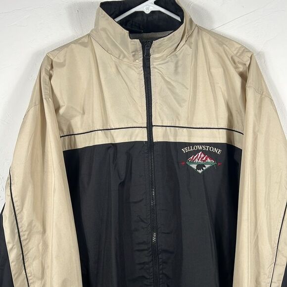 🔥🔥 Vintage YELLOWSTONE Embroidered Windbreaker Full Zip Jacket Men Sz Lg - EUC - Picture 2 of 11